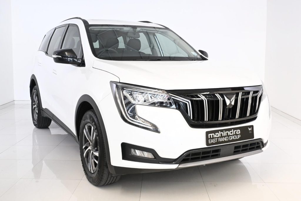 2025 Mahindra XUV700 2.0T AX5