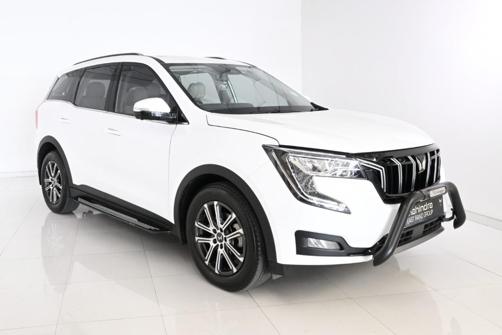 2025 Mahindra XUV700 2.0T AX7 L